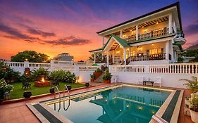 Ananda Villa By Stayvista - A Serene Escape With Mountain-View, Heritage Interiors, Swimming Pool & Lush Lawn